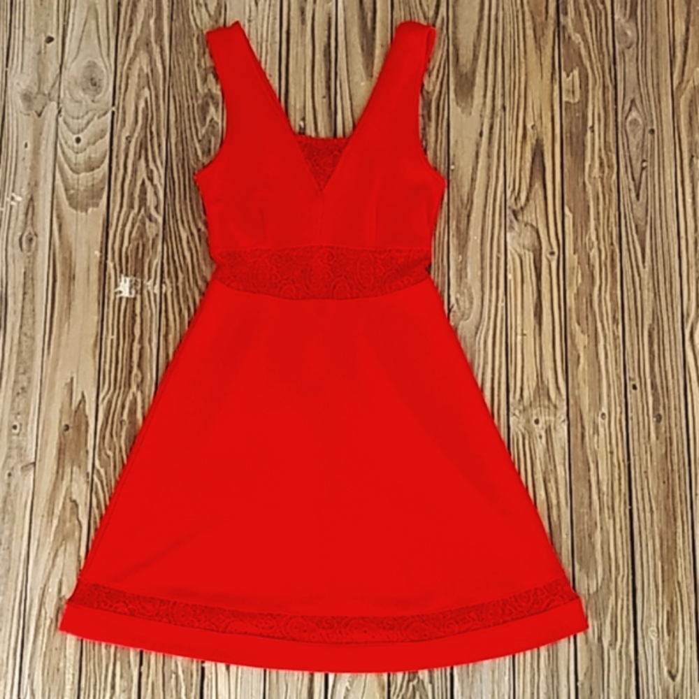 🌹Jennyfer Textured Godet Dress